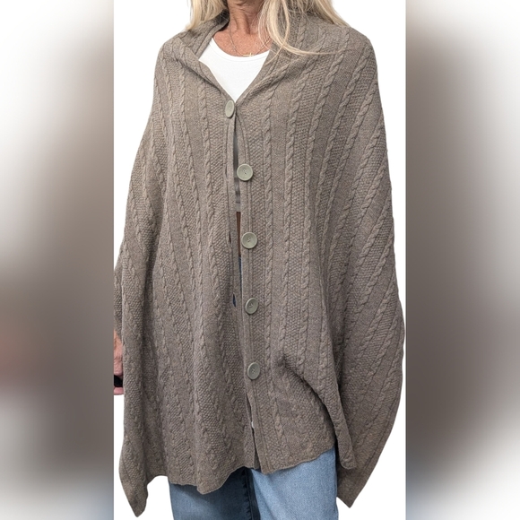 Soft Surroundings Lambswool Cashmere Cable Knit Button Wrap Shawl Poncho S/M - Picture 12 of 13